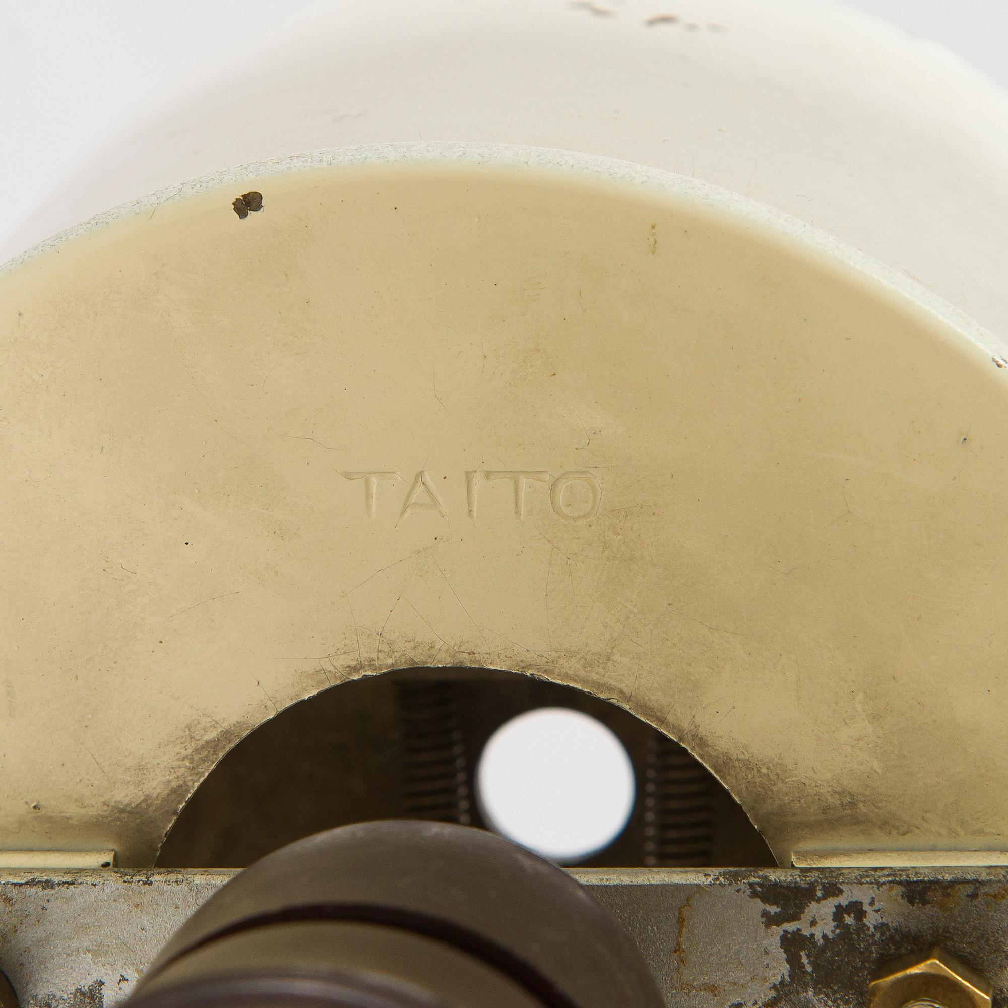 Paavo Tynell, taklampa, modell 9069 för Taito 1900-talets mitt.