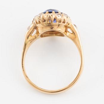 Ring, 18K gold with old-cut diamonds and sapphire.