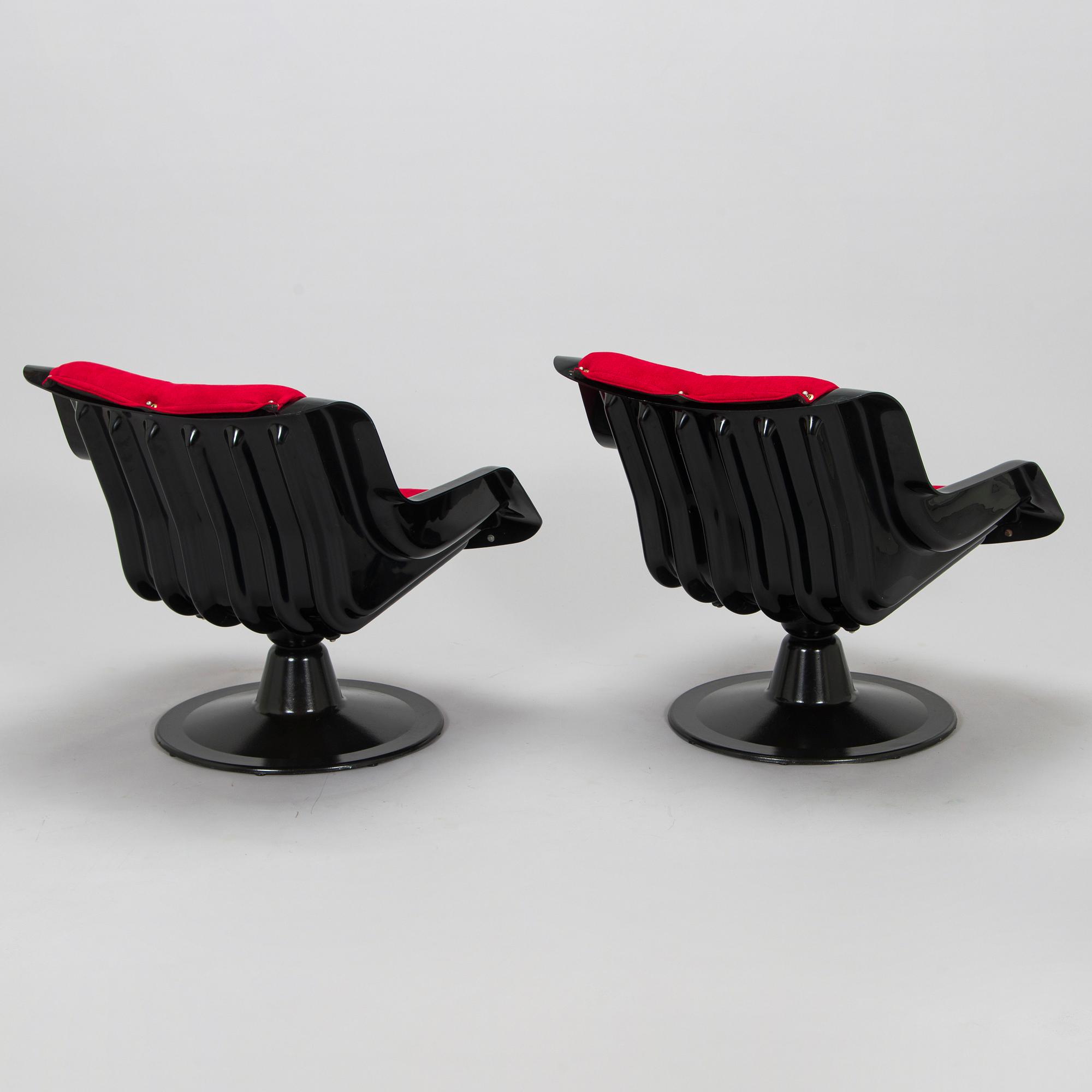 Yrjö Kukkapuro, a pair of 1960/1970s armchairs, model 3814-KF, for Haimi.