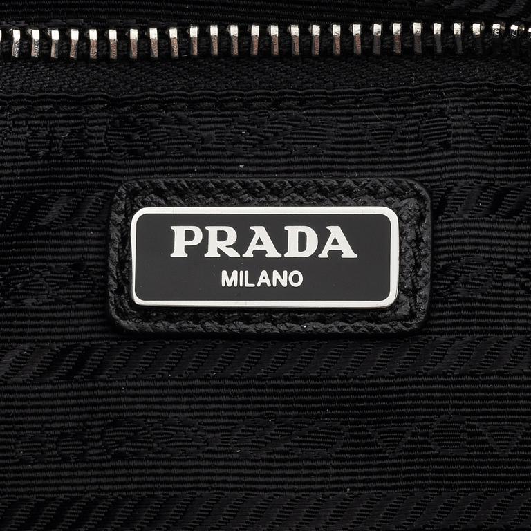 Prada, clutch.