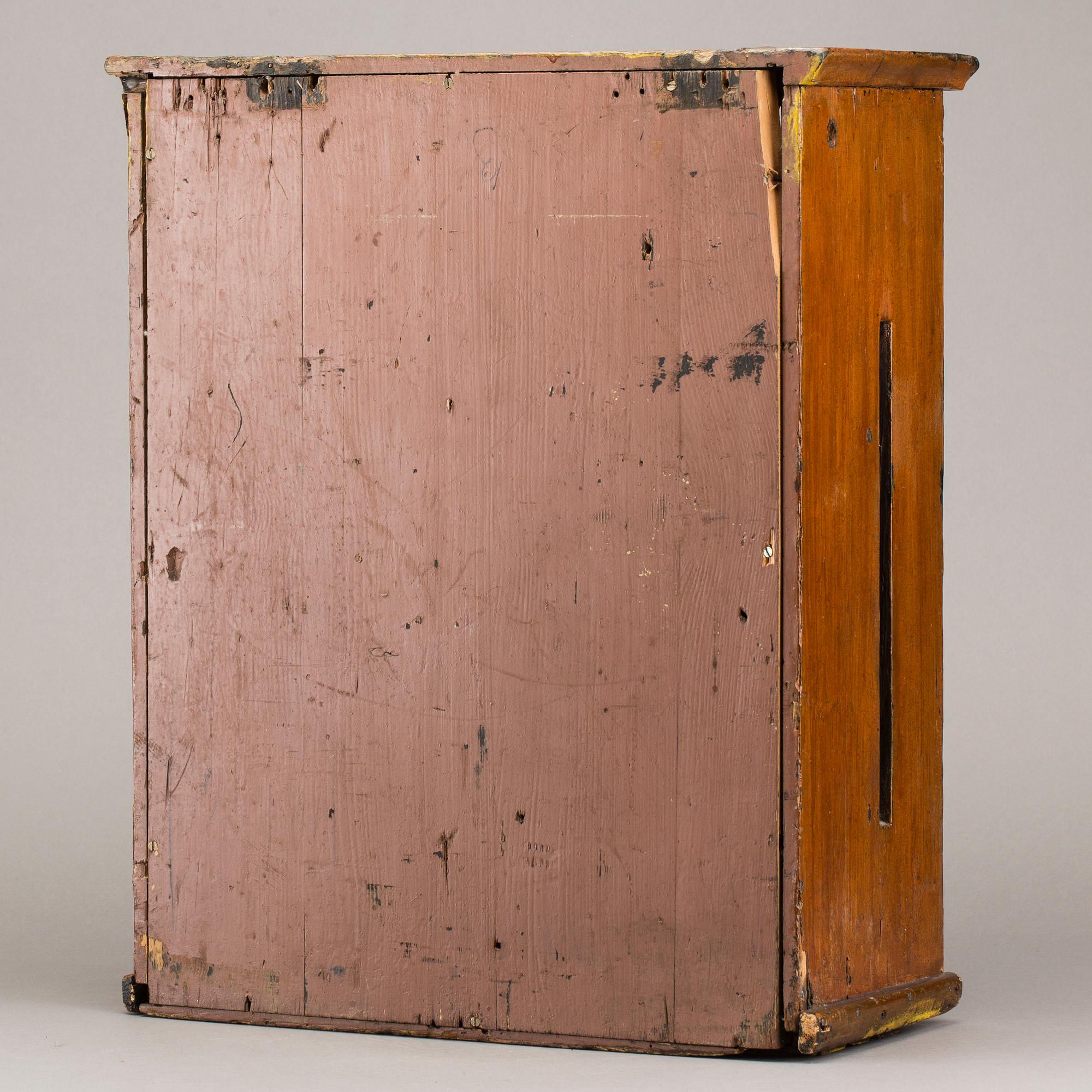 AMUSEMENT MACHINE, early 20th century.