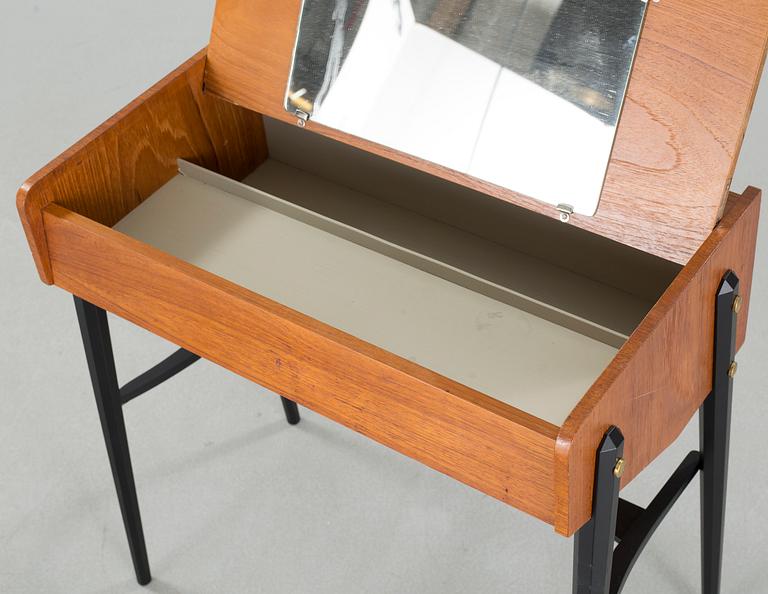 A mid 20th century dressing table and stool.