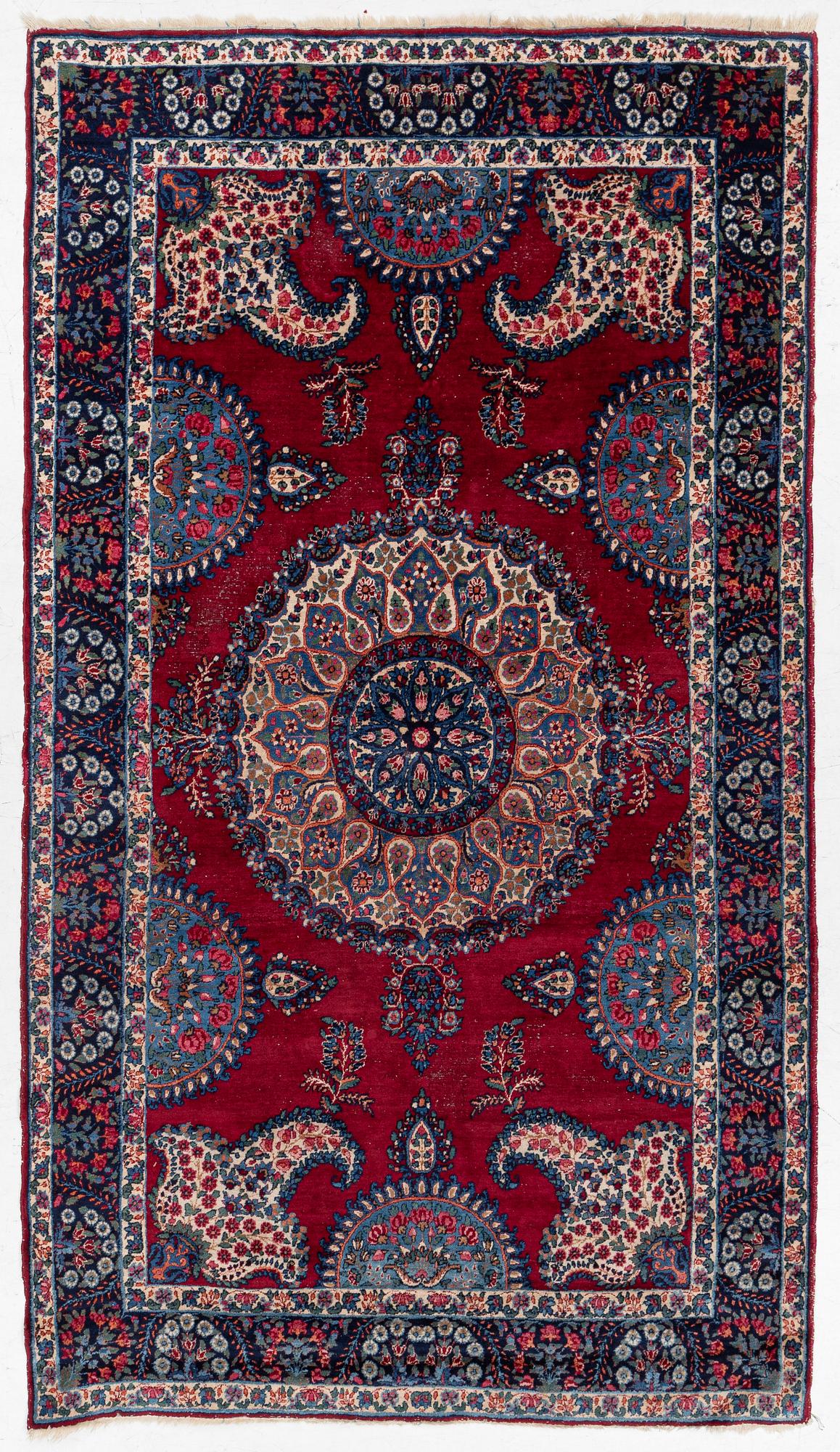 Carpet, approx. 265 x 155 cm.