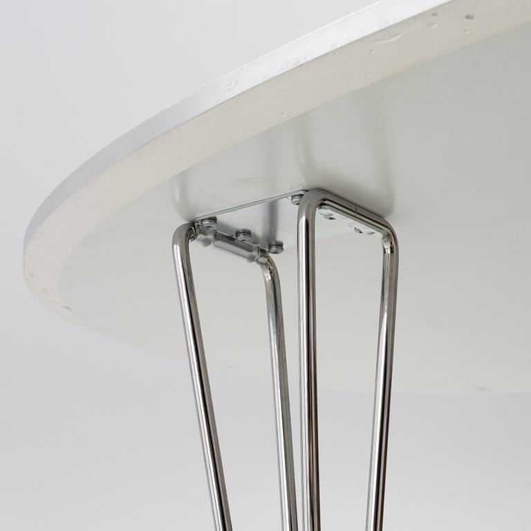 Bruno Mathsson & Piet Hein, matbord, "Superellips", Fritz Hansen, Danmark, 2007.