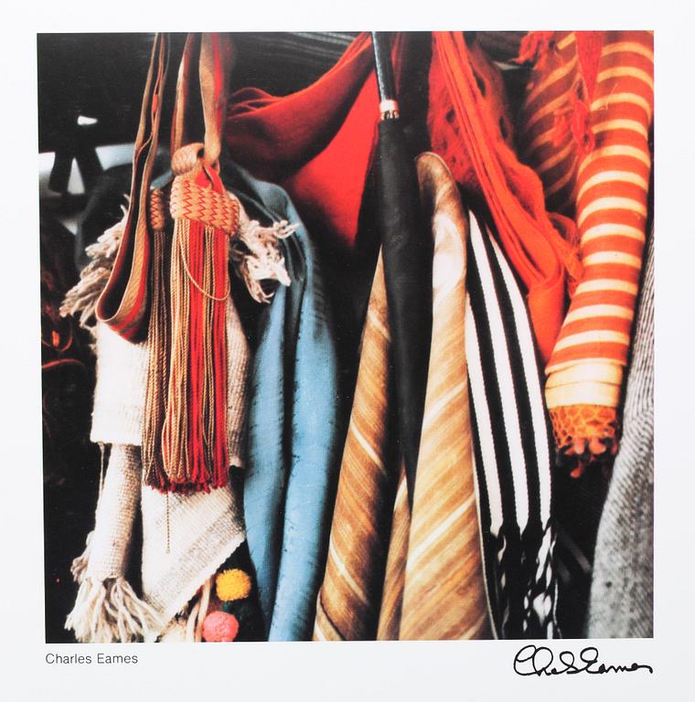 FOTOGRAFISK MAPP, "12 Instant Images", utgiven av Polaroid, bl a Helmut Newton, Rita Khomann. Sign i tryck. 1974-75.