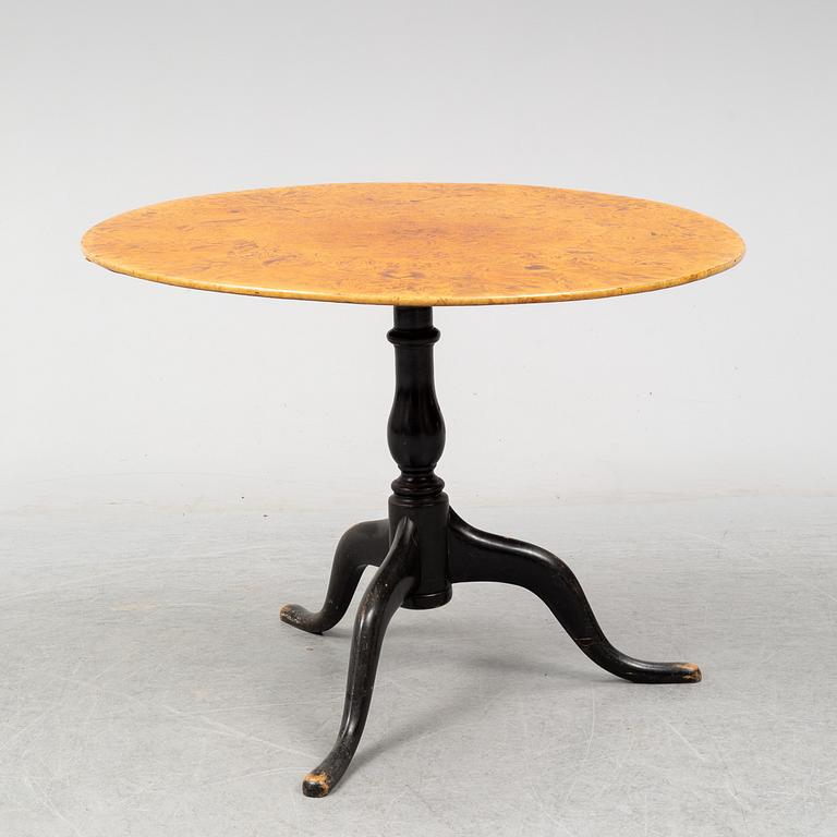 A Swedish tilt-top table, by Jacob Sjölin (master in Köping and Kungsör 1767-1785).