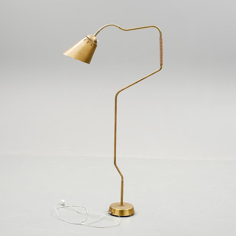 GOLVLAMPA, 1900-talets mitt.