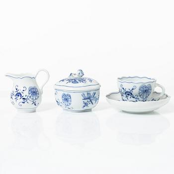 Meissen, A 38-piece porcelain coffee service, 'Zwiebelmuster', Meissen, Germany.