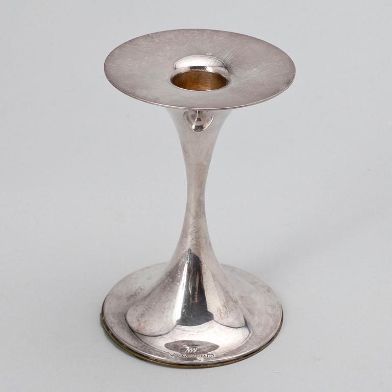 LJUSSTAKE. Sterling silver. Tapio Wirkkala, Kultakeskus Tavastehus, Finland 1972. Vikt ca 97 gram.