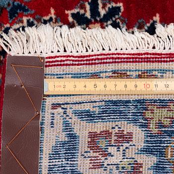 Carpet, Isfahan, approx. 260 x 160 cm.