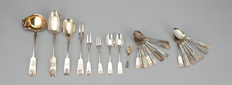 BESTICK, 27 st, silver, "Musslan", olika finska stämplar, 1900-tal. Vikt tot. 384 g.