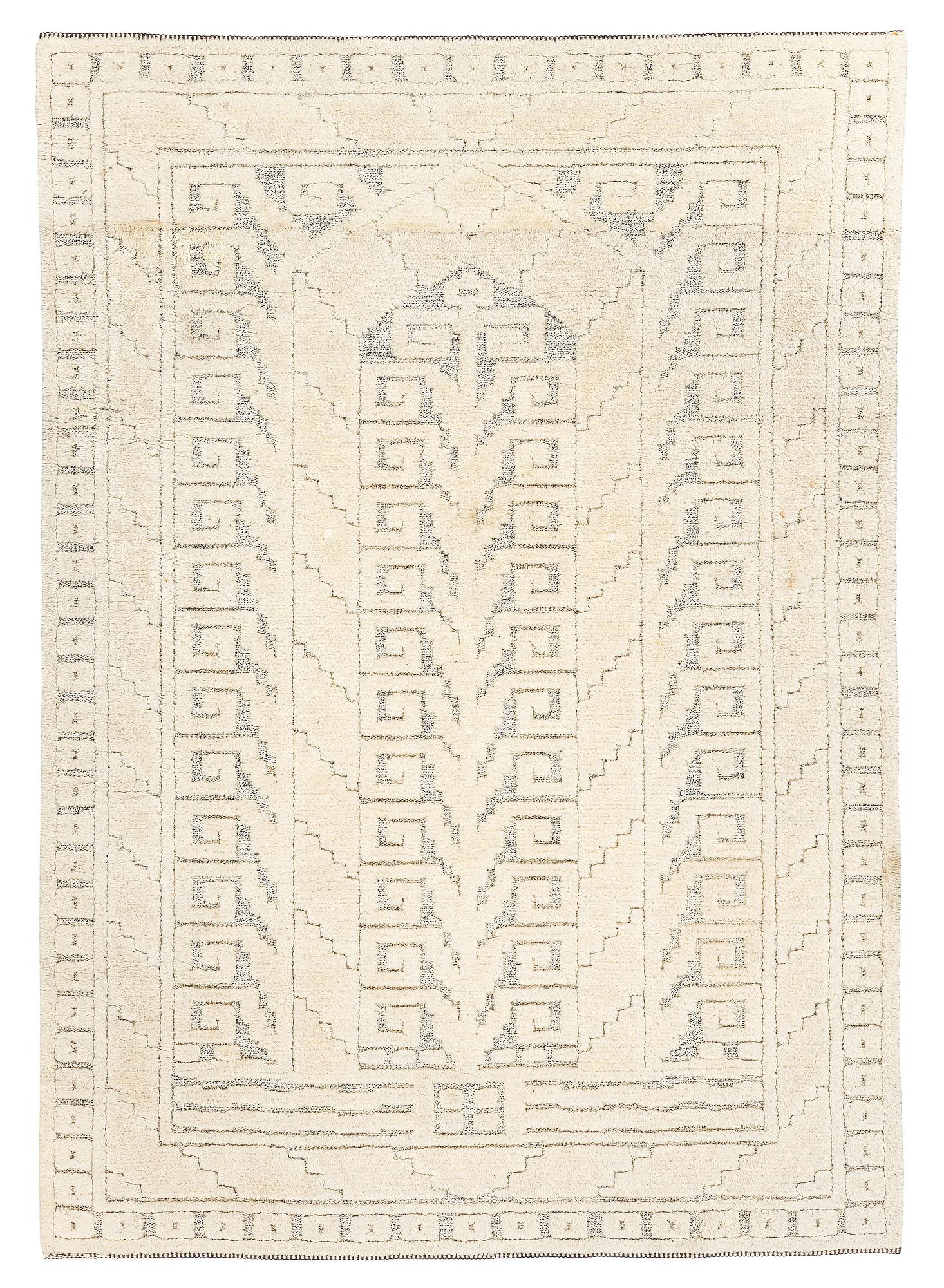 Märta Måås-Fjetterström, A CARPET, "Vita spetsporten", knotted pile in relief, ca 242,5 x 168,5 cm, signed AB MMF.