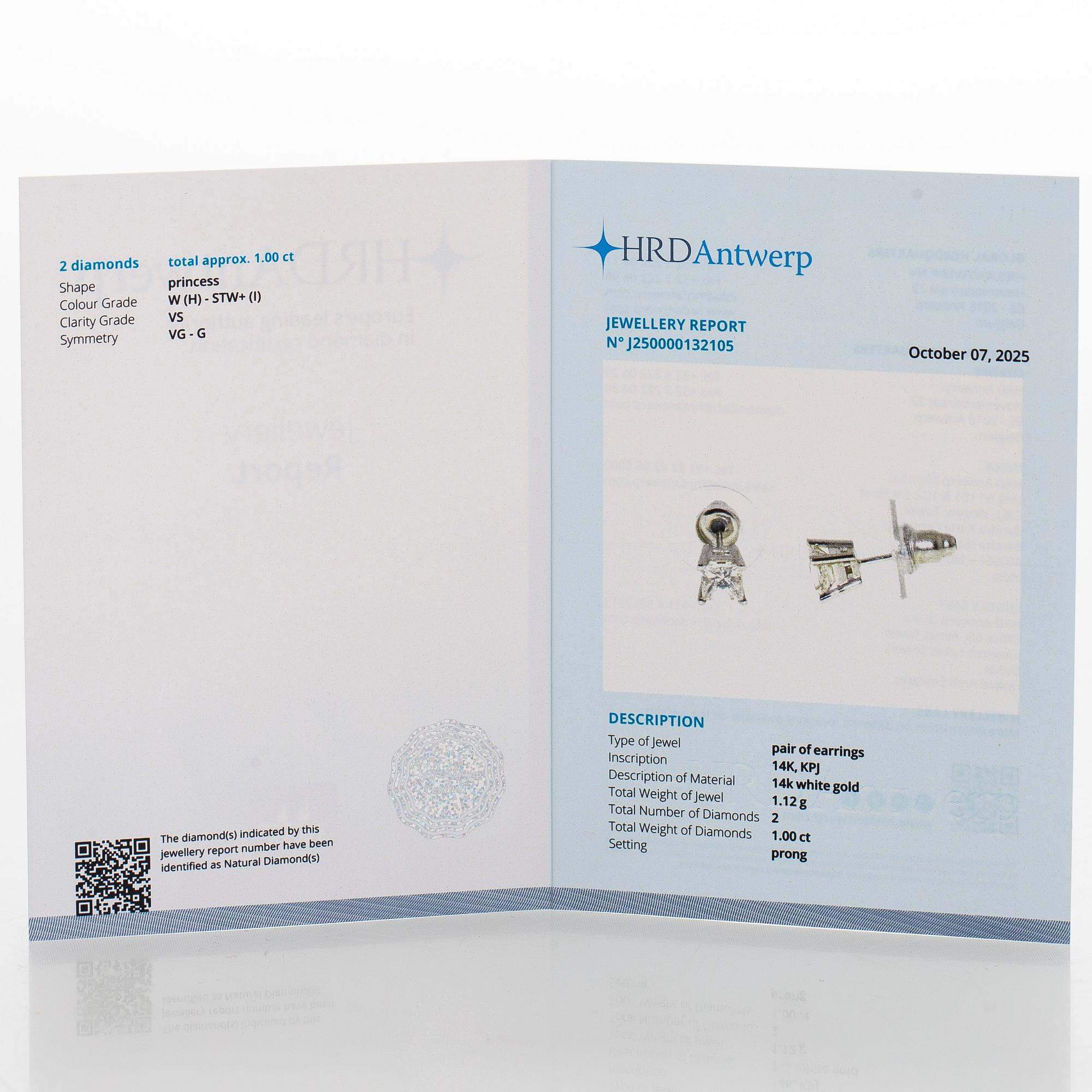 Korvakorut, prinsessihiotut timantit yhteensä noin 1,00 ct, 14K valkokultaa.