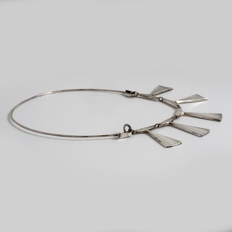 ULF SANDBERG, Ceson, Göteborg, 1962, a necklace.