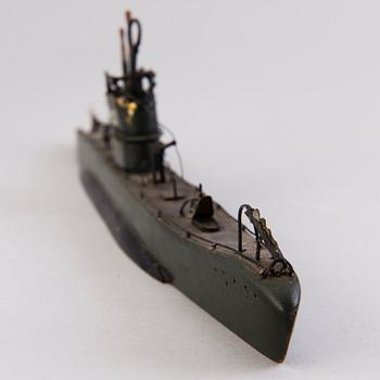 A wooden submarine model HMS H2, England (1915-21).