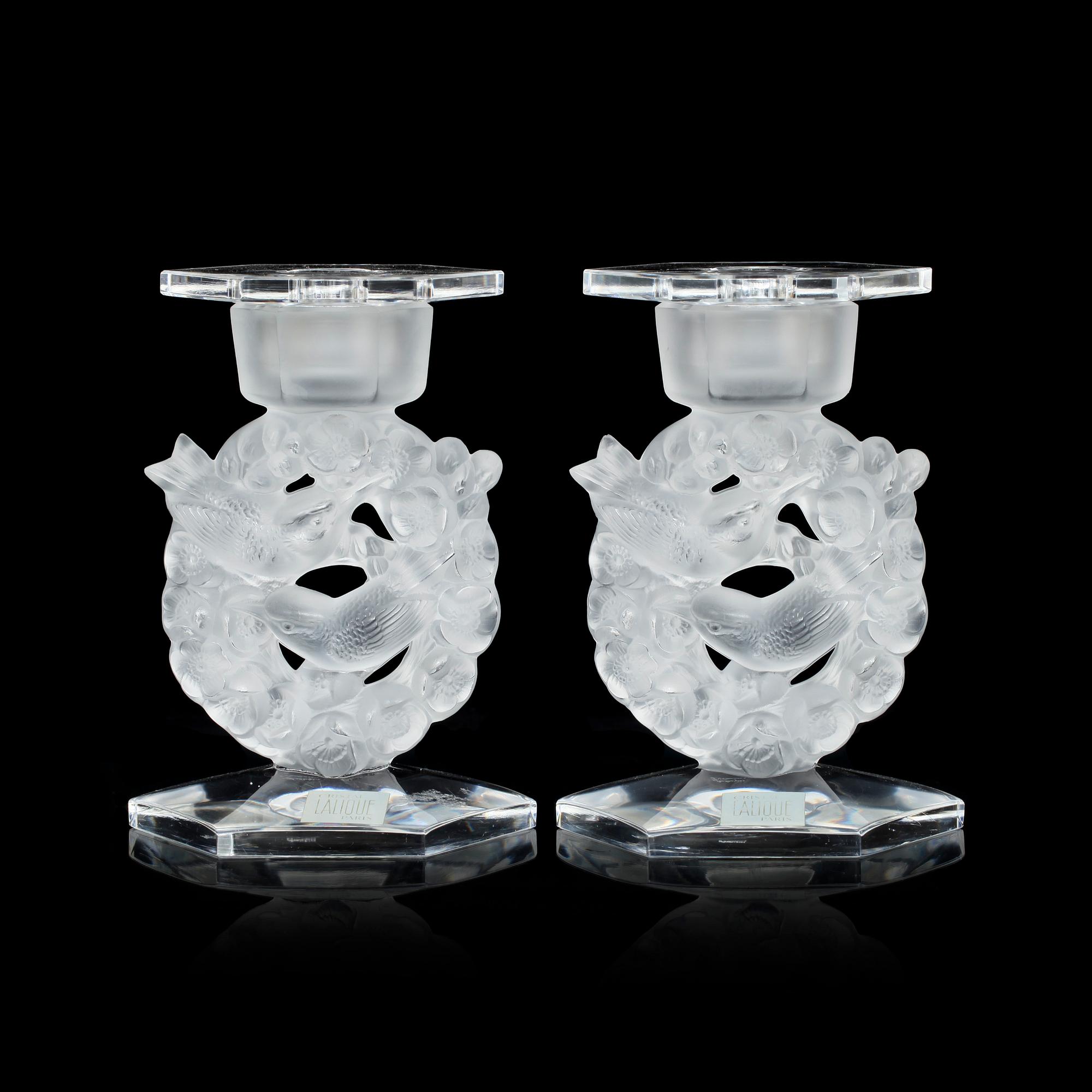 LJUSSTAKAR, ett par, glas, Lalique, Frankrike, 1900-tal.