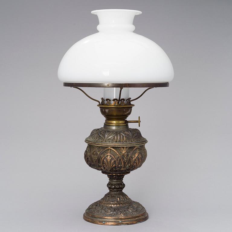 ÖLJYLAMPPU, merkitty Matadorbrenner, vuosisadan vaihde 1800/1900.