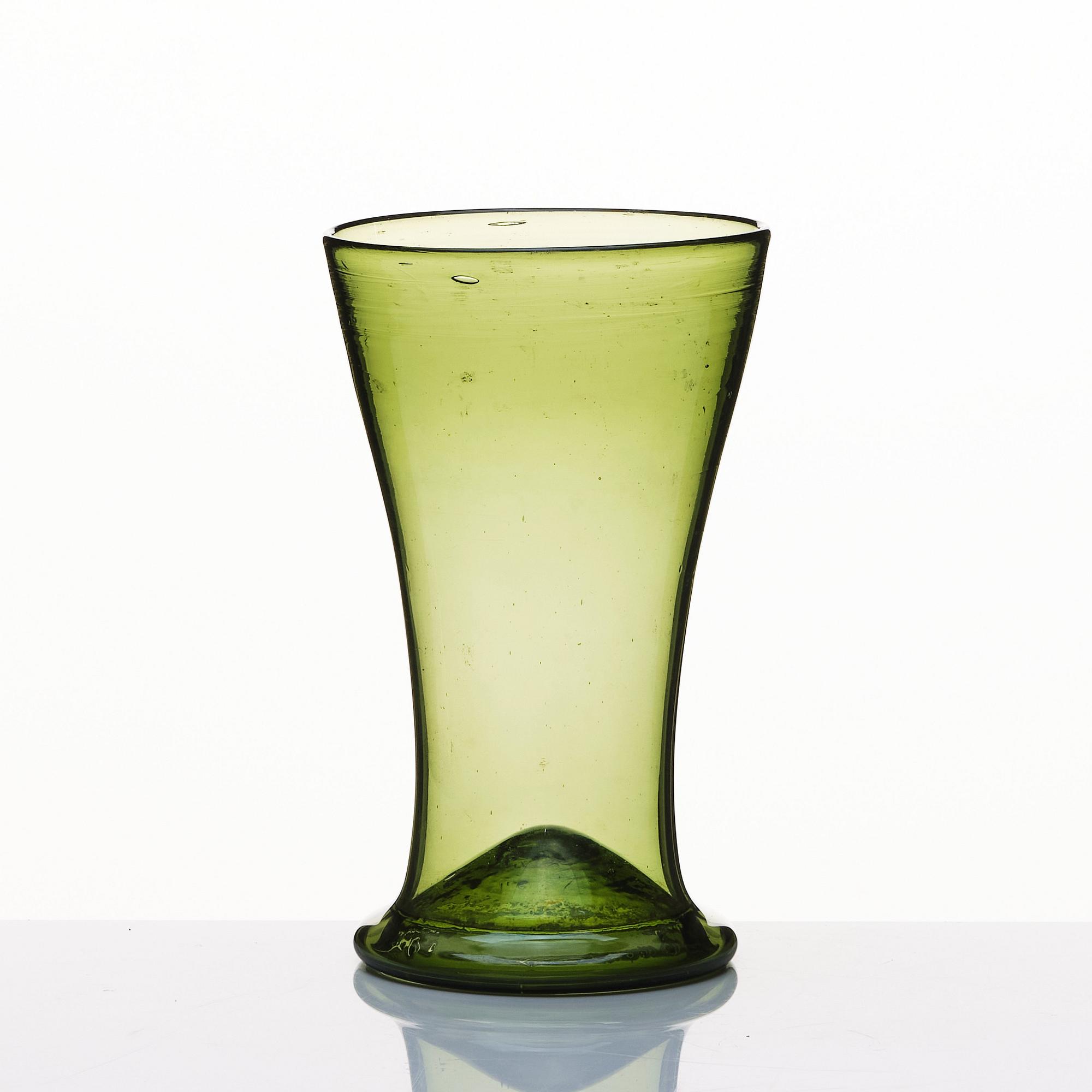 A 'Waldglass' beaker, 18th century, possibly from Limmared or Skånska glasbruket.