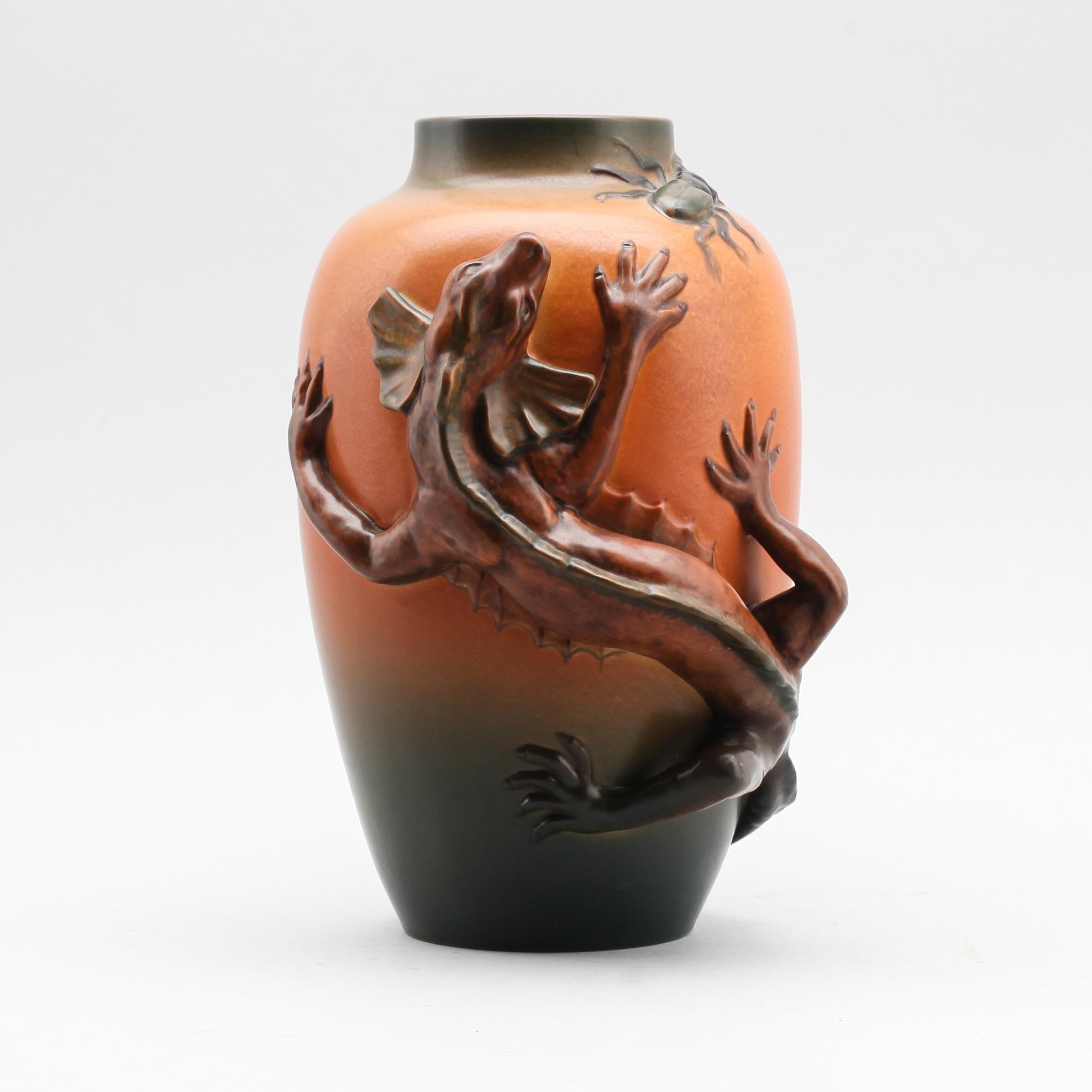 VAS, keramik, Peter Ipsen Enke, Danmark, 1900-talets första hälft.