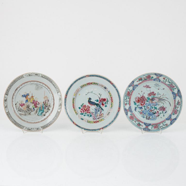 Five porcelain plates, China, 18th cetnury.