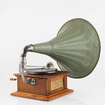 Trattgrammofon, 1900-talets början.