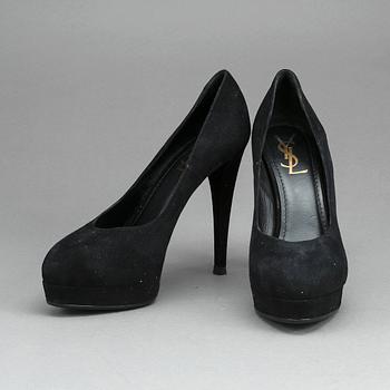 PUMPS, ett par, Yves saint Laurent.