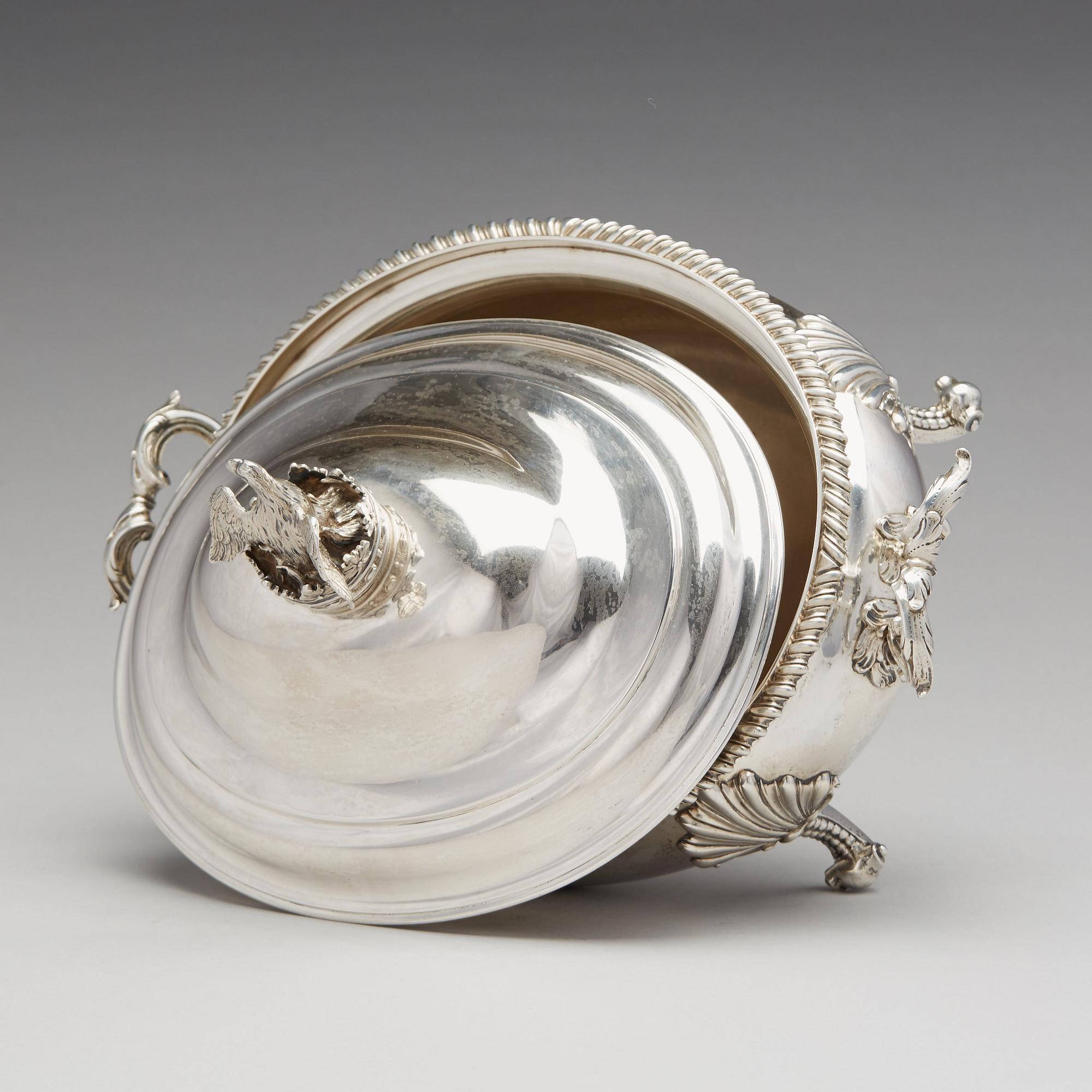 Peter Archambo II och Peter Meure, terrin, silver, London 1753. Rokoko.