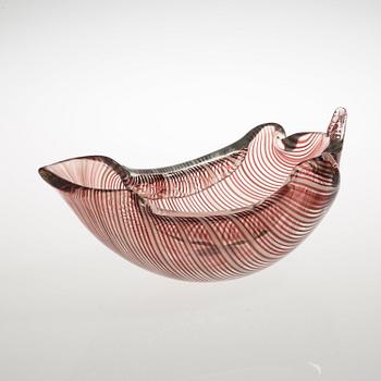 A Tyra Lundgren glass bowl, Venini, Murano, Italy 1930's-40's.