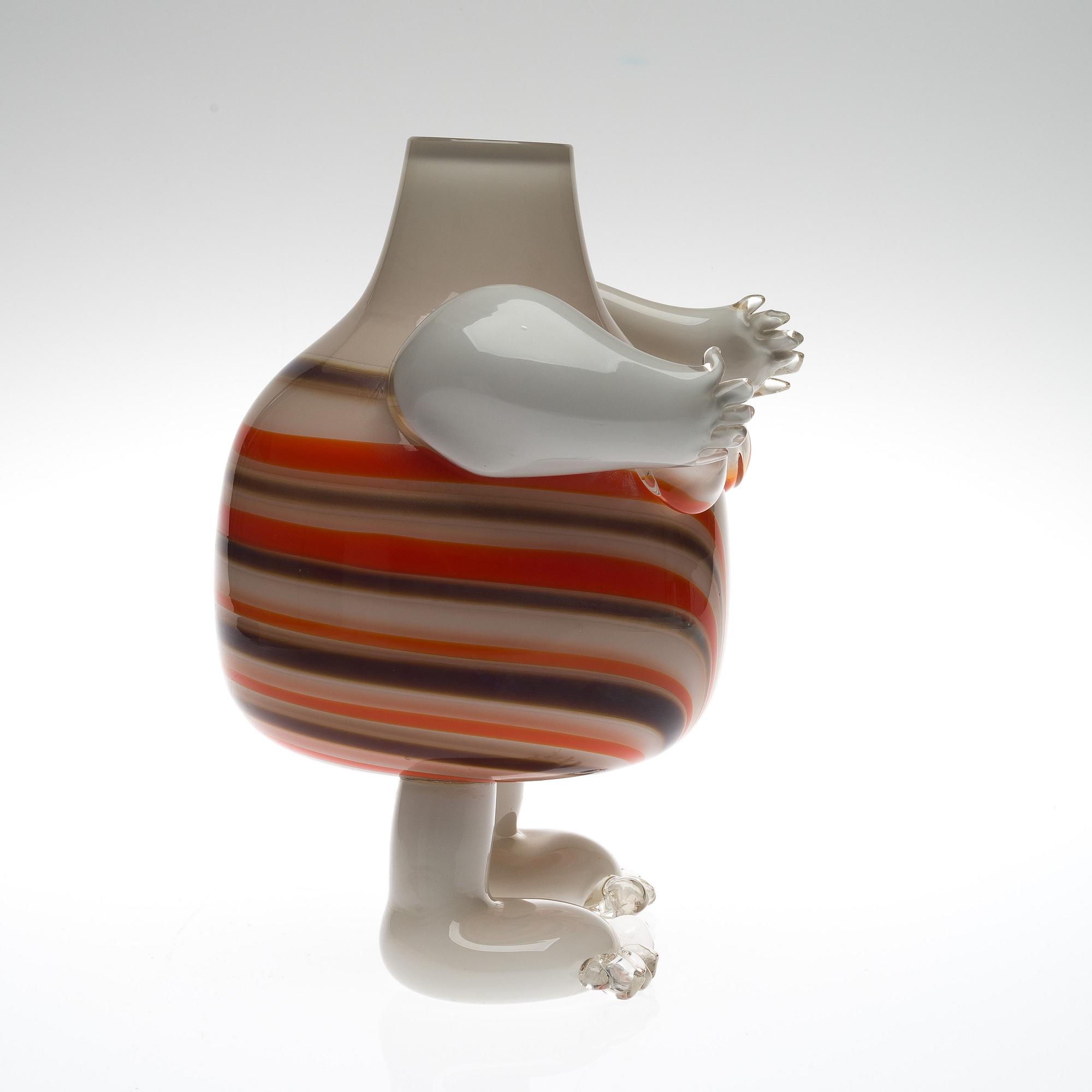 BJÖRN WECKSTRÖM, A GLASS SCULPTURE. Girl in swimsuit No. 548. Signed Björn Weckström Nuutajärvi Notsjö.