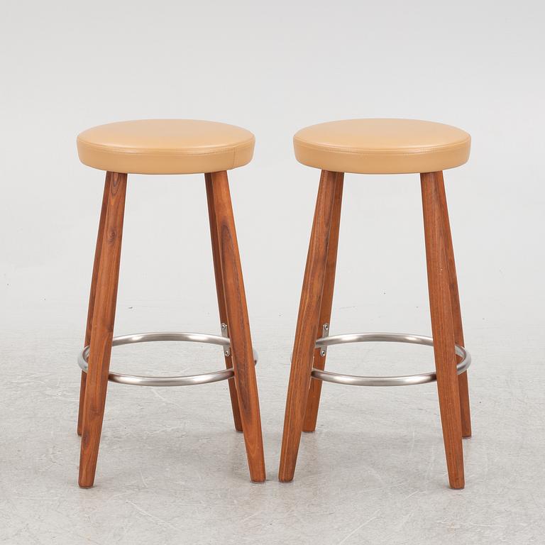 Hans J. Wegner, barstolar, ett par, "CH56", Carl Hansen & Son, Danmark, 2000-tal.