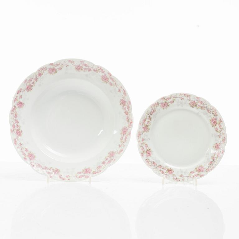 A 146-piece dinner service, Frank Haviland & Co, Paris Limoges, France, circa 1900.