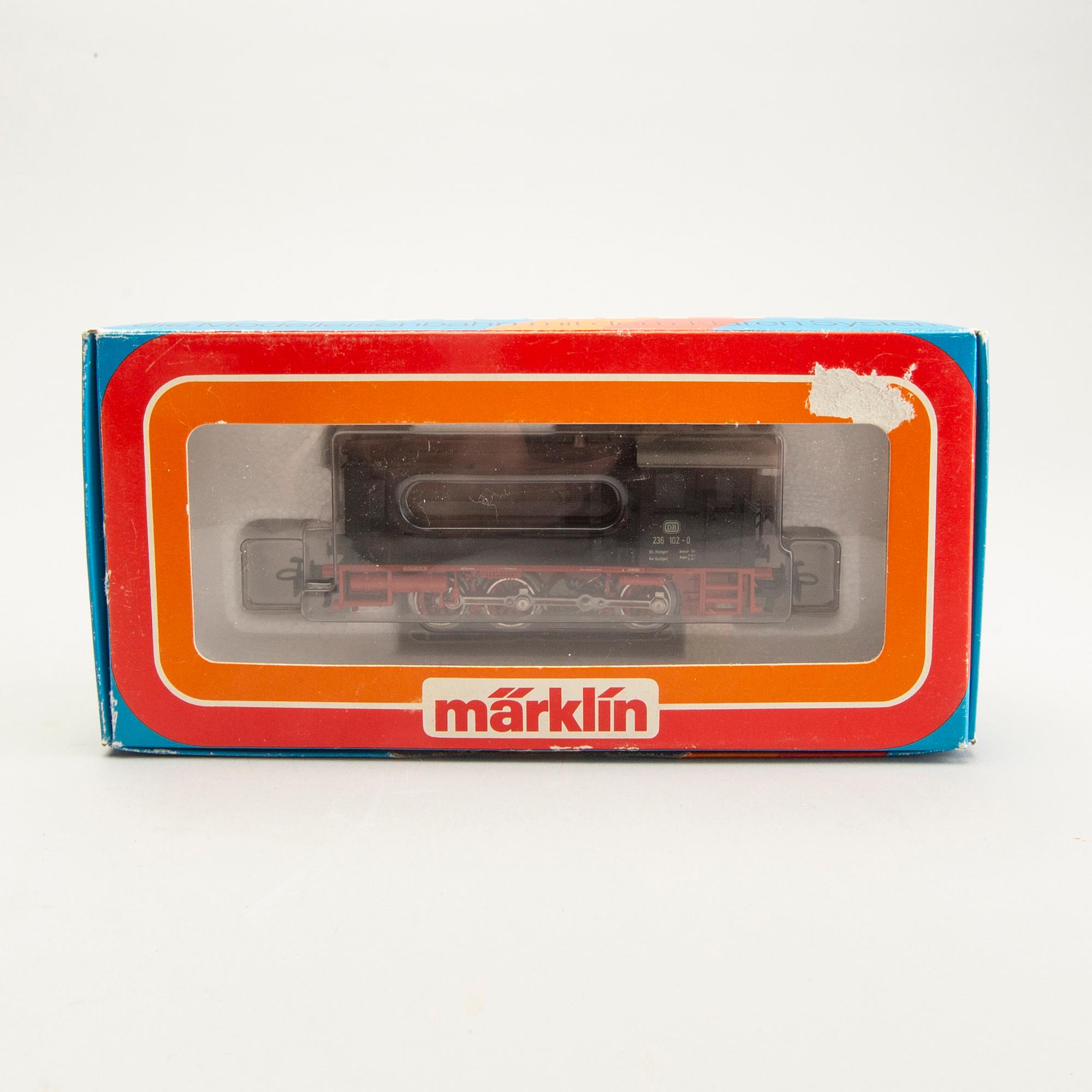 4 Märklin locomotives.