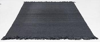 Matta, "Idun Charcoal", Linie Design, ca 292 x 194 cm.