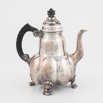 Kaffekanna, silver, Tyskland, 1900-talets första hälft, svensk importstämpel.