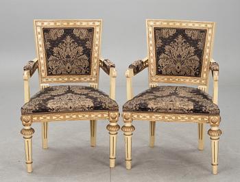 SOFFA och KARMSTOLAR, ett par, gustaviansk stil. Omkring 1900.