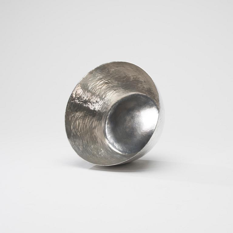 TAPIO WIRKKALA, SKÅL, sterling silver, Hopeakeskus, Tavastehus 1970. Märkt TW. Vikt 310 g.