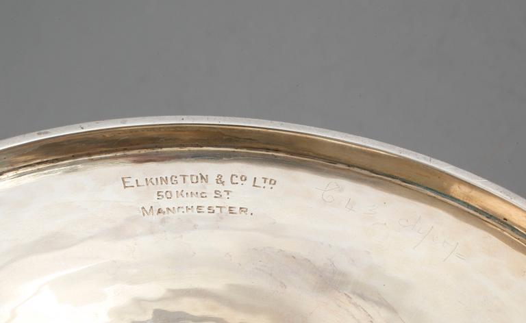 A english silver bowl by Elkington & Co, London,  early 20th century, weight 762 g.