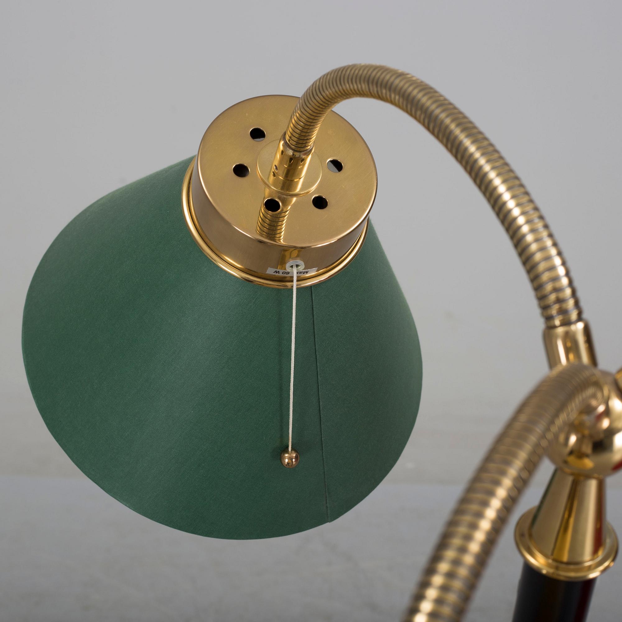 JOSEF FRANK, golvlampa modell 2431 för Firma Svenskt Tenn.