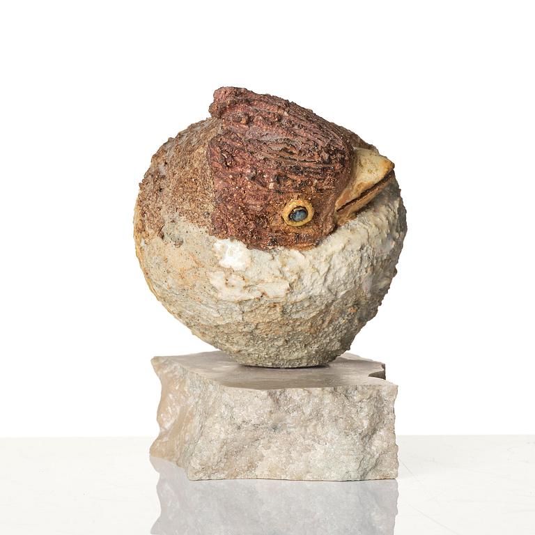 Tyra Lundgren, skulptur, chamotterat stengods, fågel, egen ateljé, Bredkvie, Gotland.