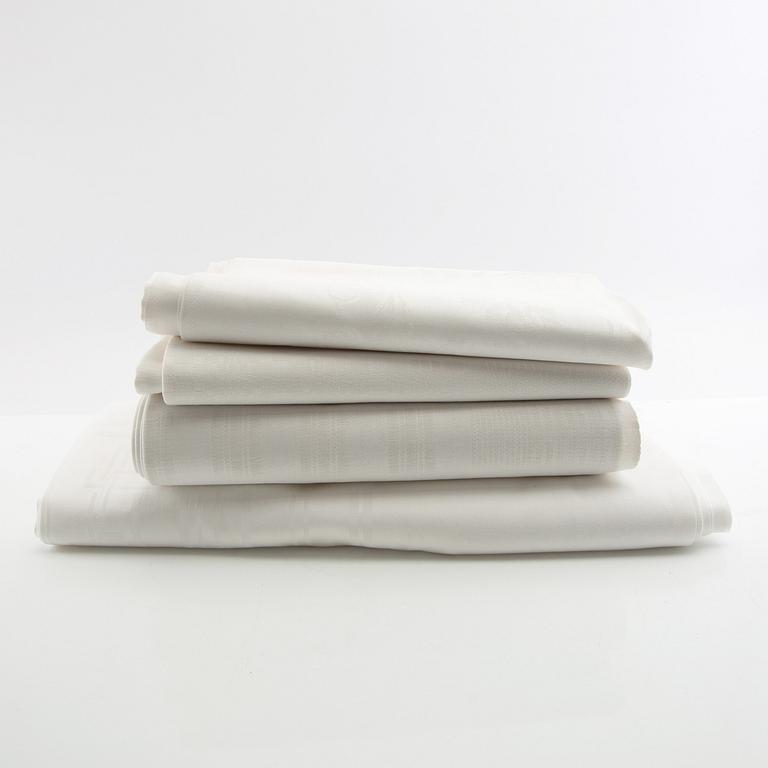 Dukar 4 st damast och dräll 1900-talets första hälft/mitt.