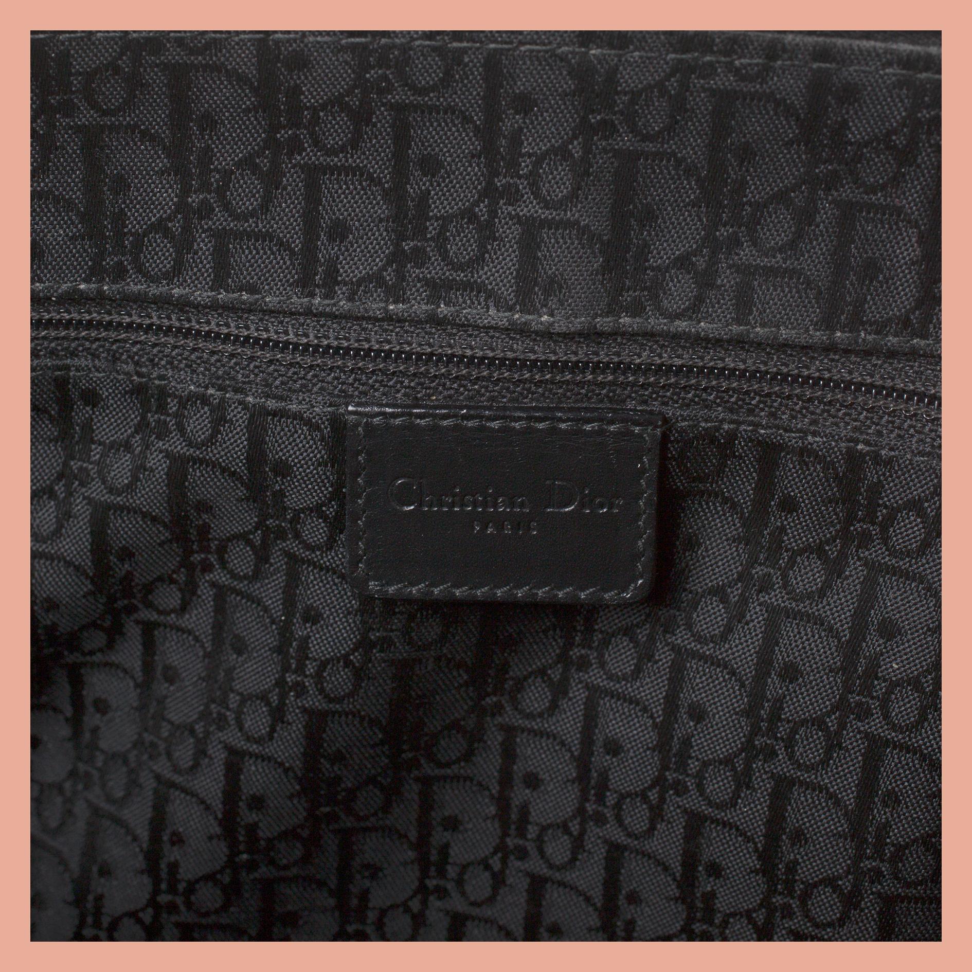 VÄSKA, Christian Dior, "Street Chic".