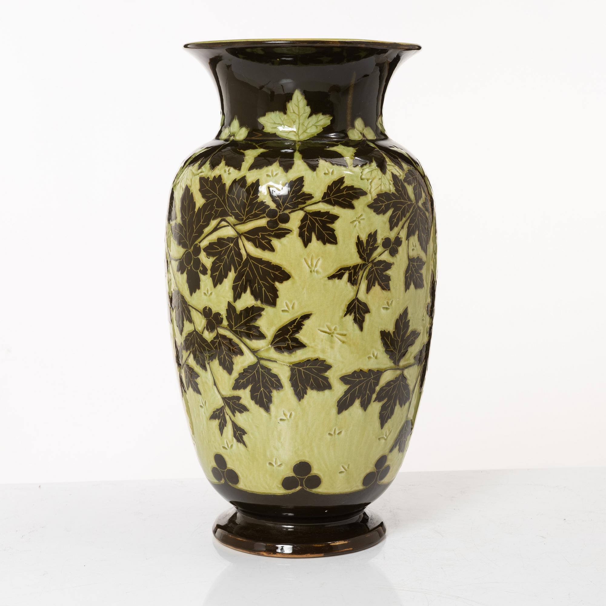 Gunnar G:son Wennerberg, & Peder Möller, a creamware vase, Gustavsberg 1898.