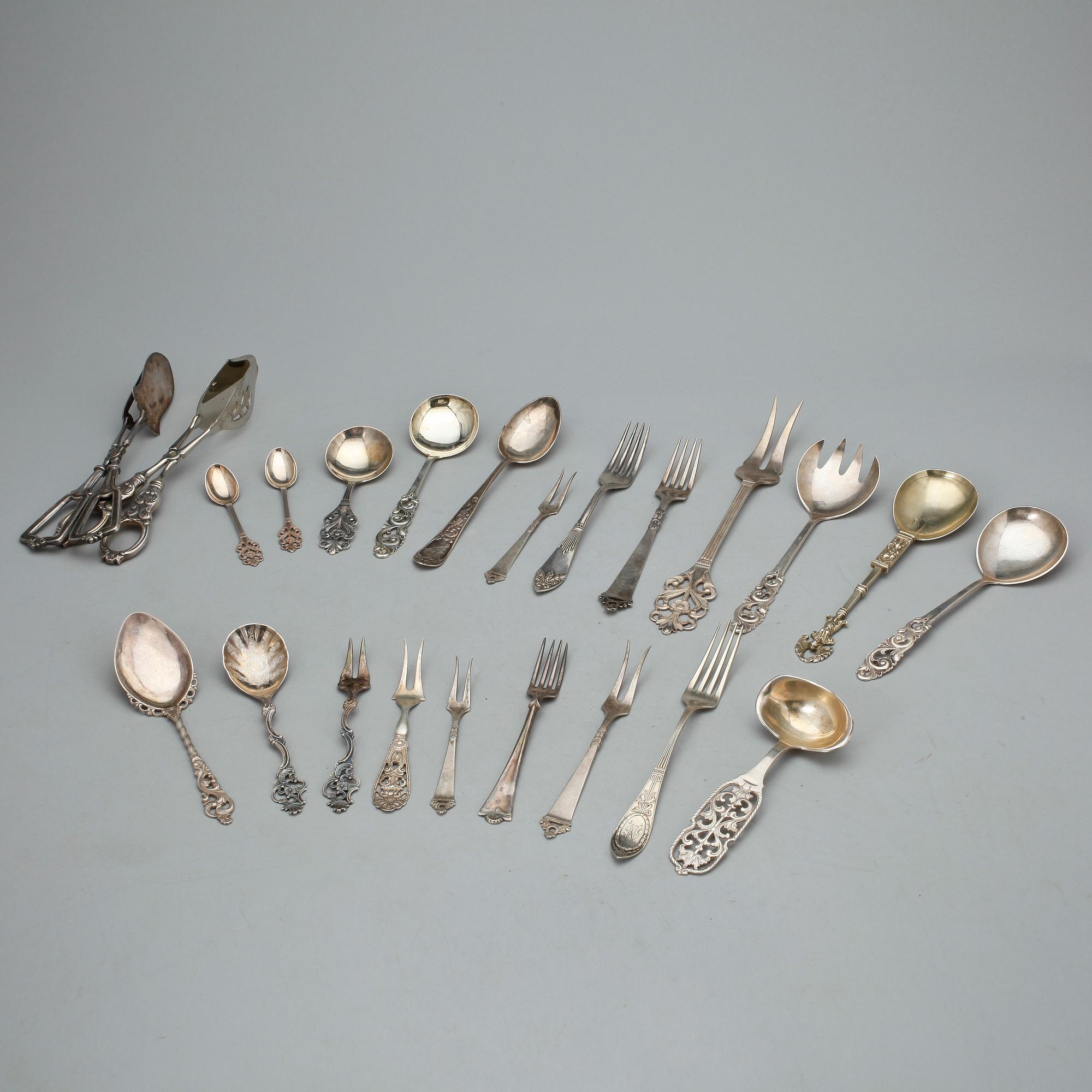 PARTI SILVER, 43 delar, mestadels Norge. Vikt ca 1253 gram.