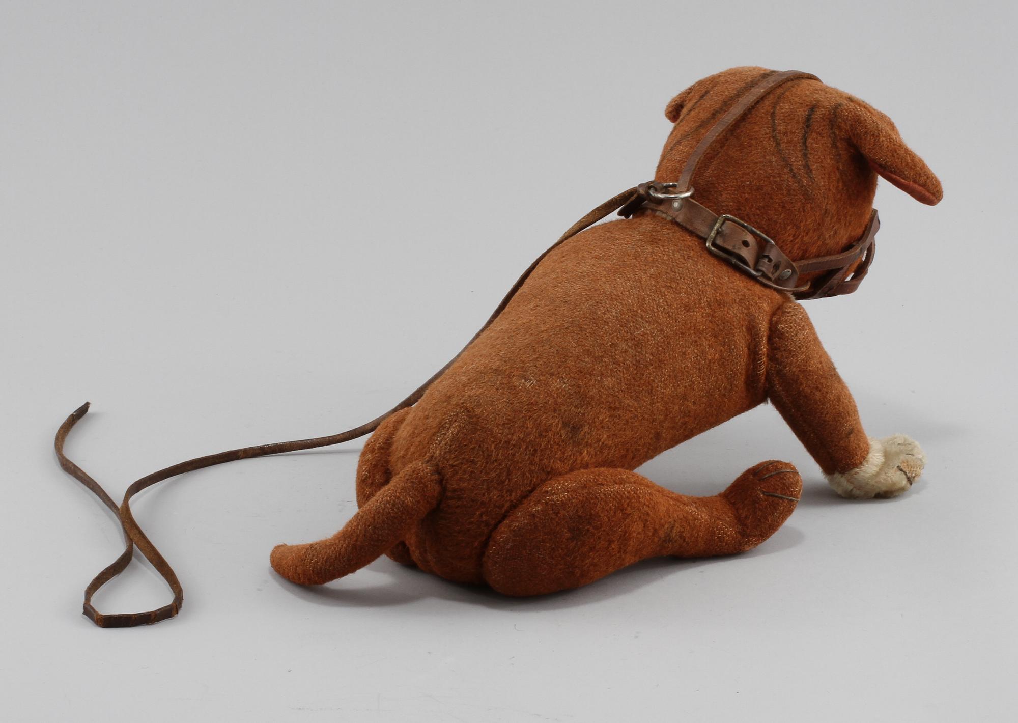 LEKSAKSHUND, Steiff, omkring 1900-talets mitt.