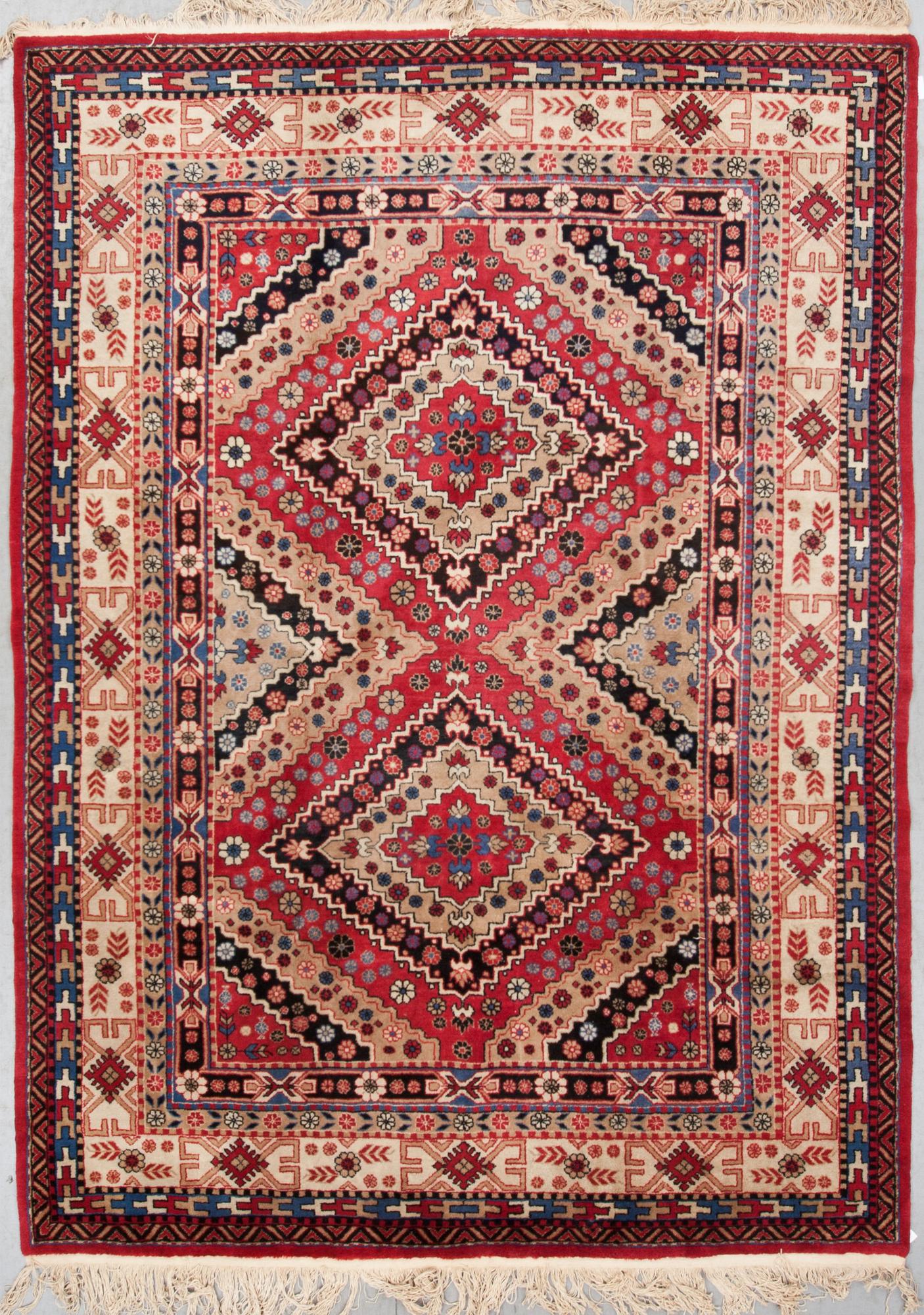 MATTA, semiantik/old, Kazak, ca 268 X 199 cm.
