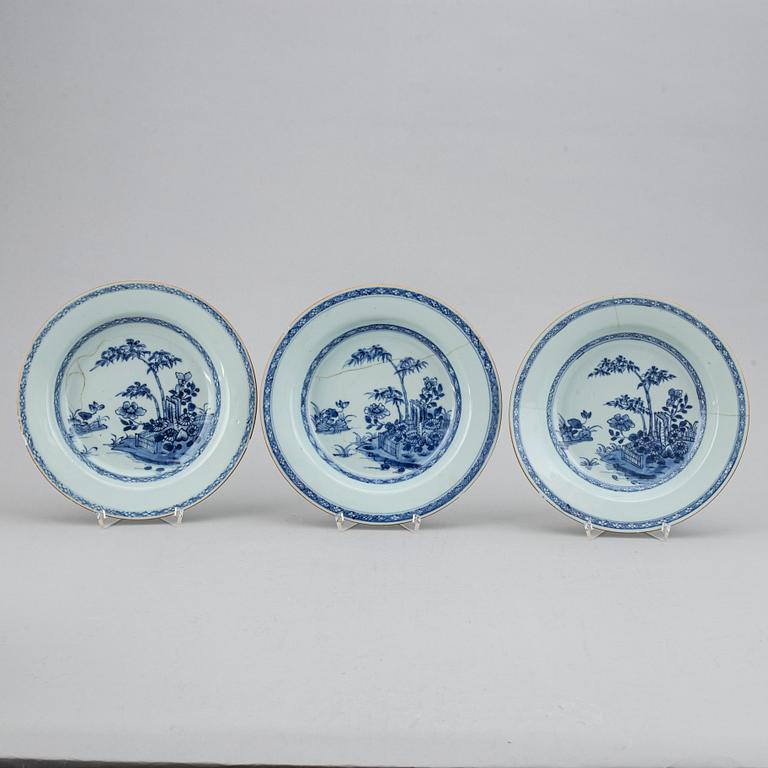 Four blue and white plates, Qing dynasty, Qianlong (1736-95).