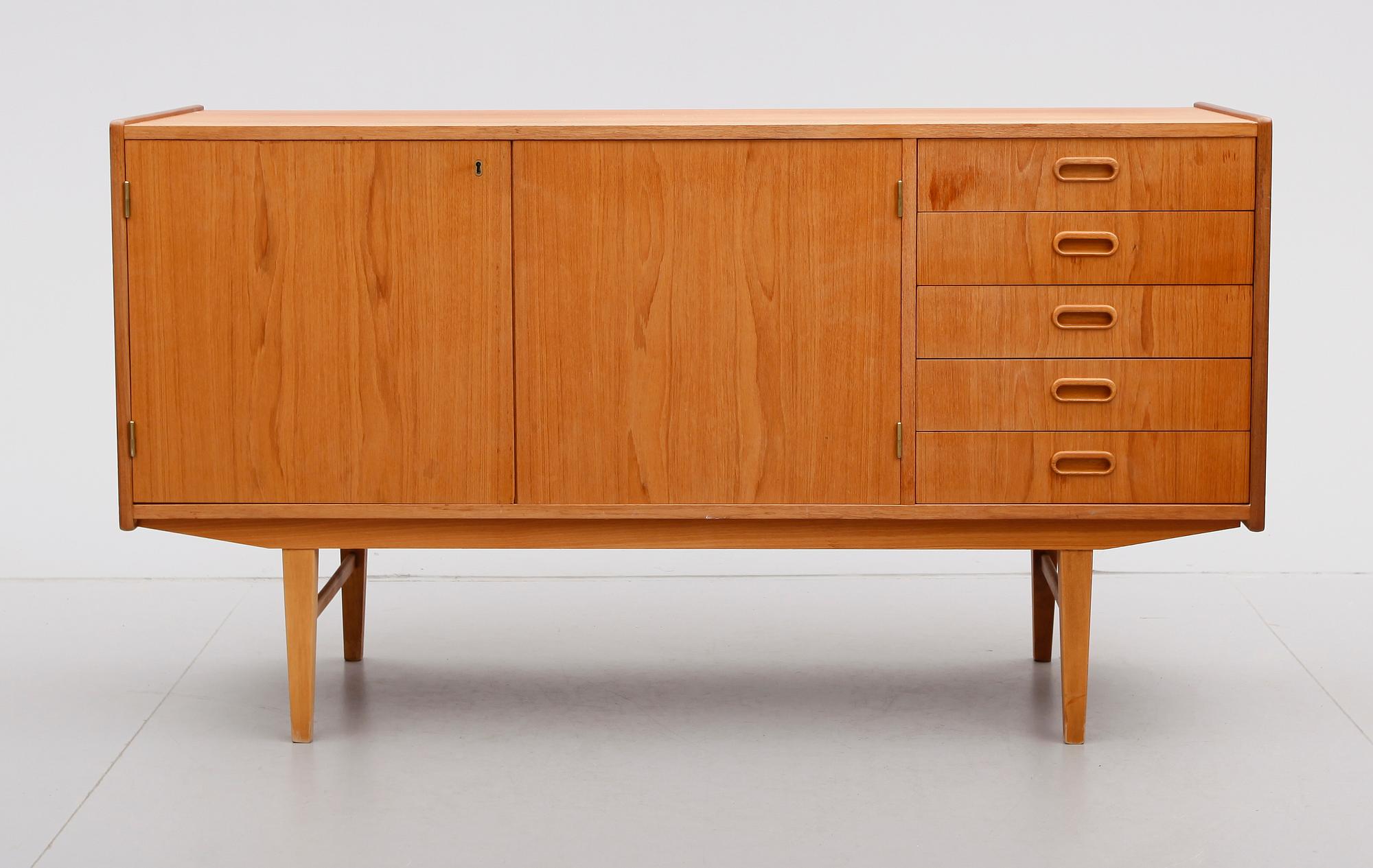 SIDEBOARD, 1900-talets andra hälft.