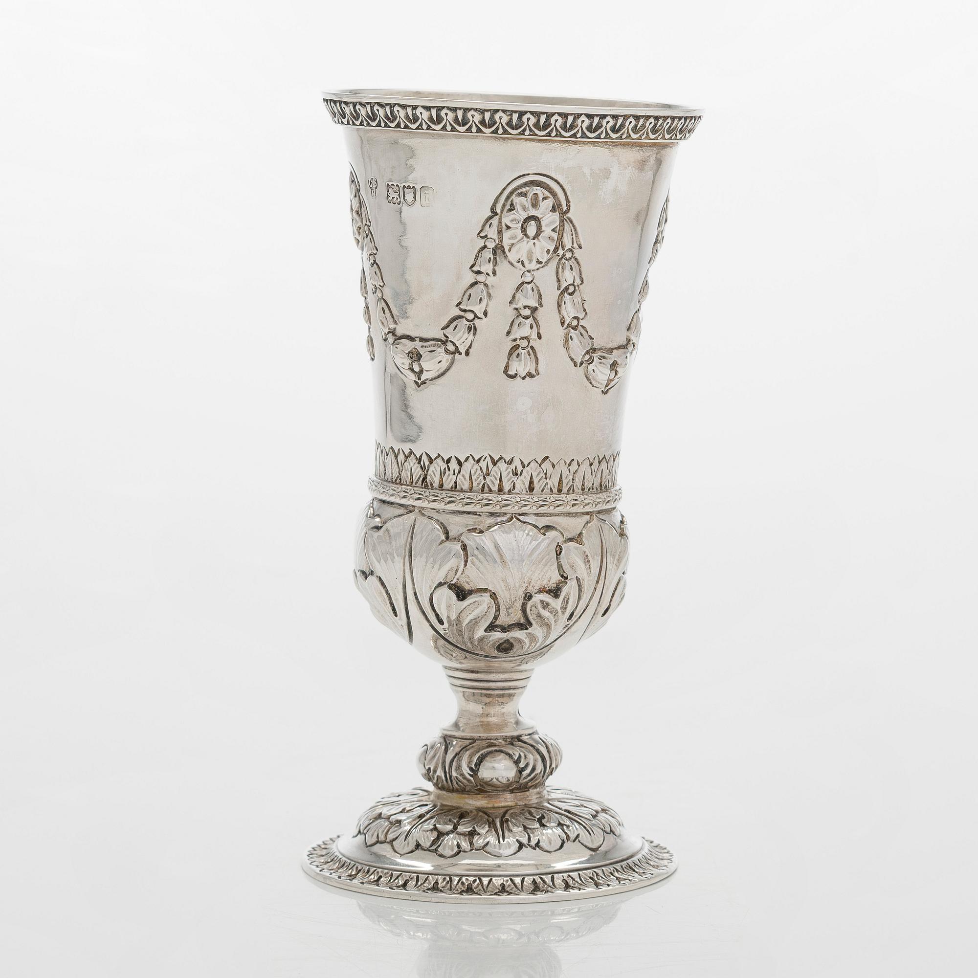 Charles Stuart Harris, bägare på fot, sterling silver, London 1924.