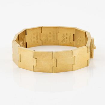 Wiwen Nilsson, a bracelet, 18K gold, Lund 1966.