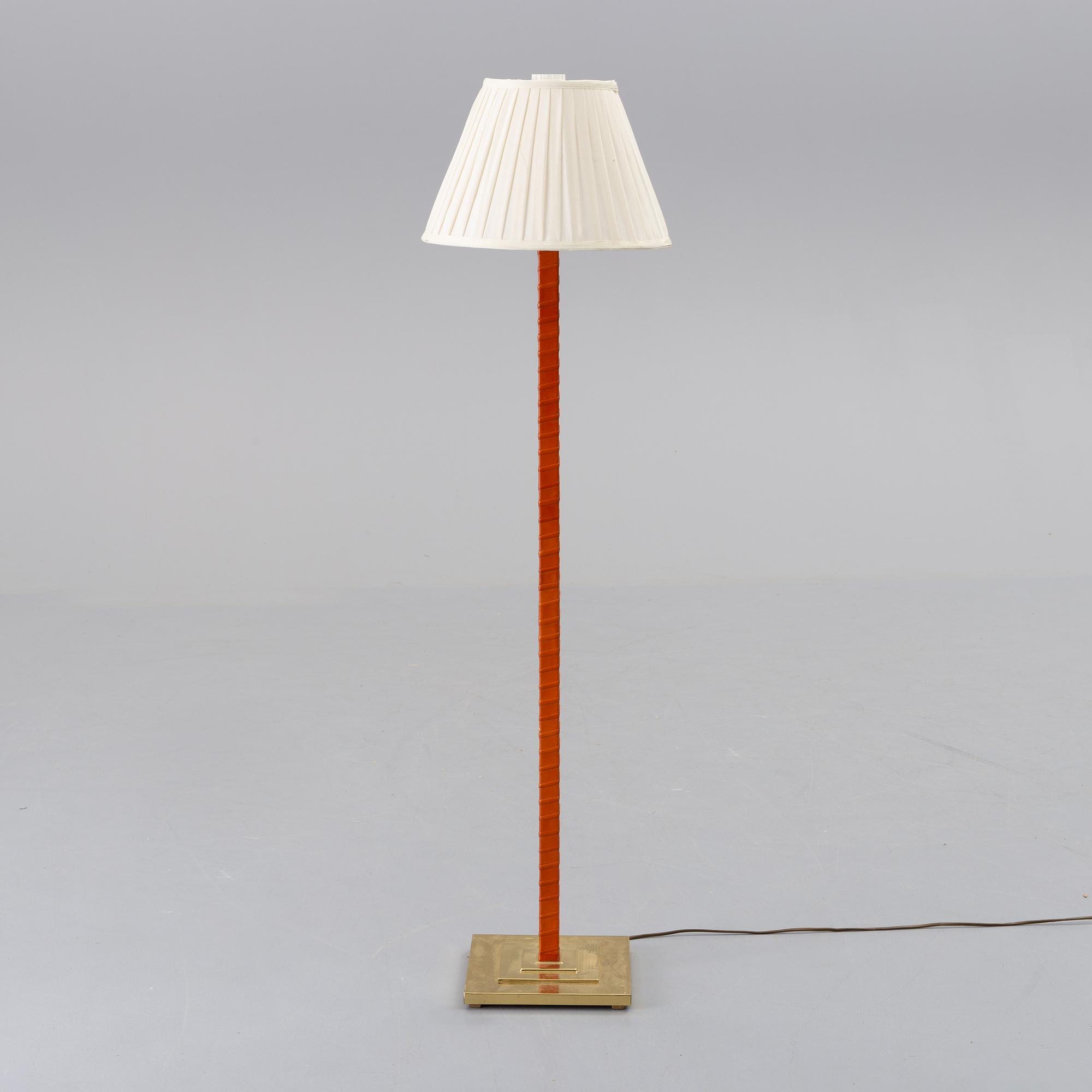 GOLVLAMPA, 1900-talets andra hälft.
